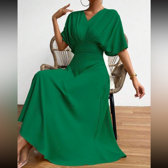 Dresses & Skirts - Boho batwing sleeve A line dress